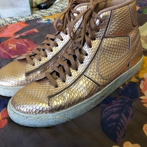 Rose Gold Nike Blazers Mid